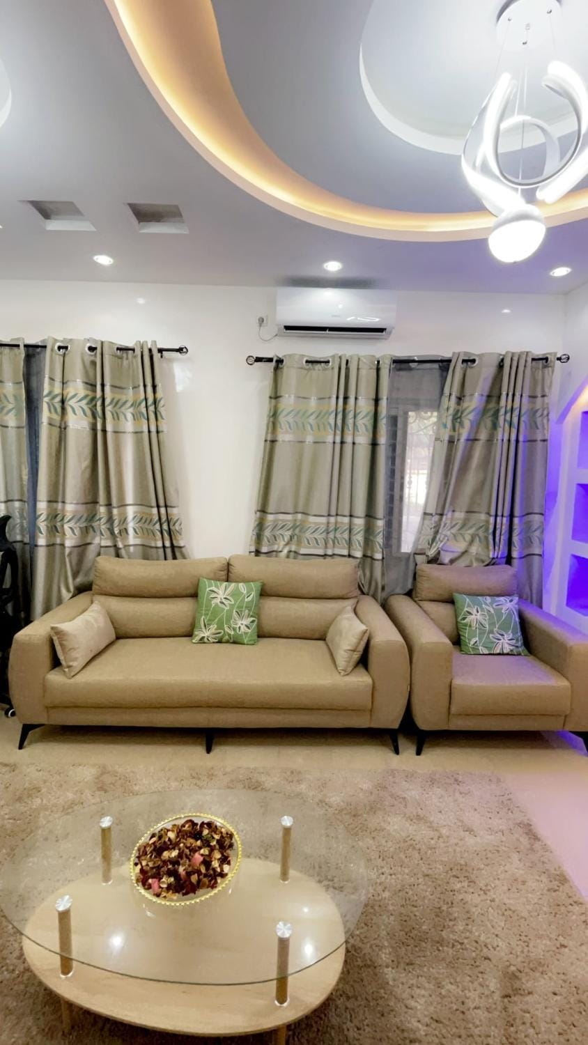 Appartement cozy bien équipé à Mamelles Dakar Apartment in Dakar