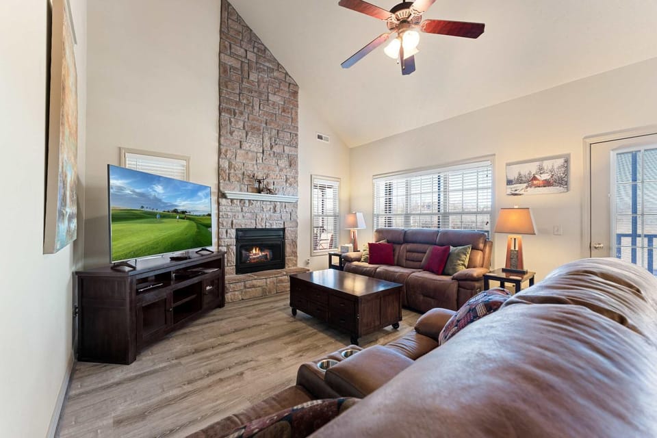 The Nest on Birdie Lane - For 8 House in Table Rock Lake