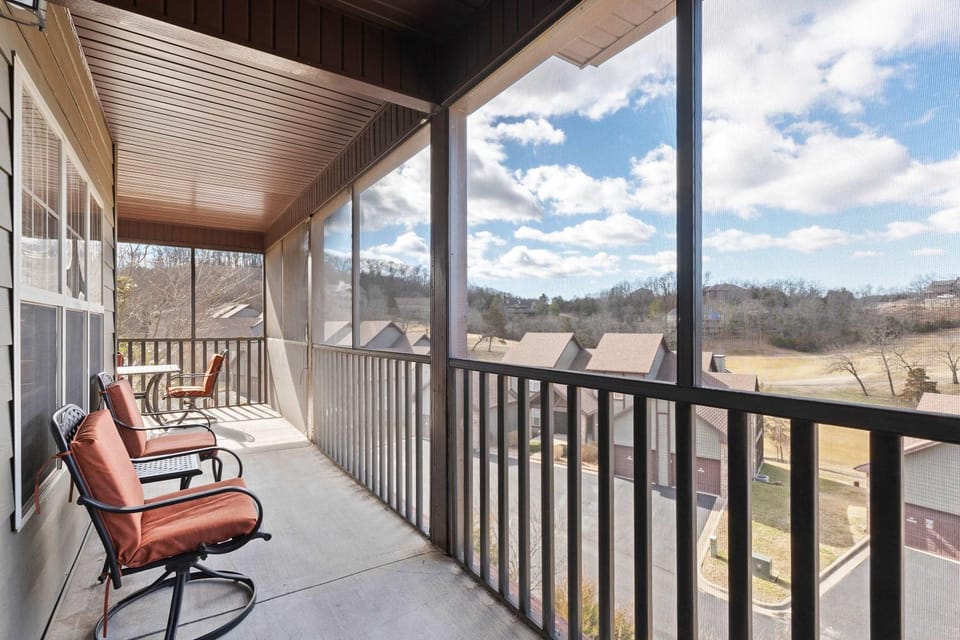 The Nest on Birdie Lane - For 8 House in Table Rock Lake
