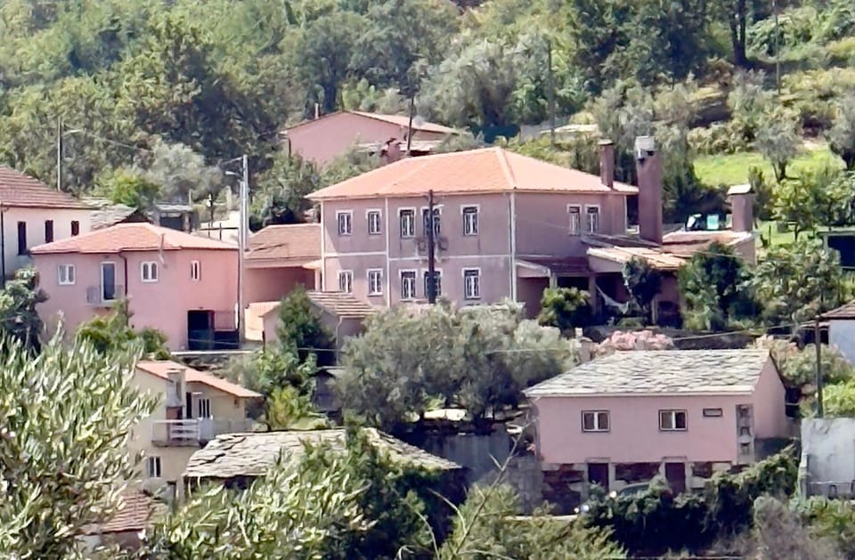 Casas Cor de Rosa House in Portugal