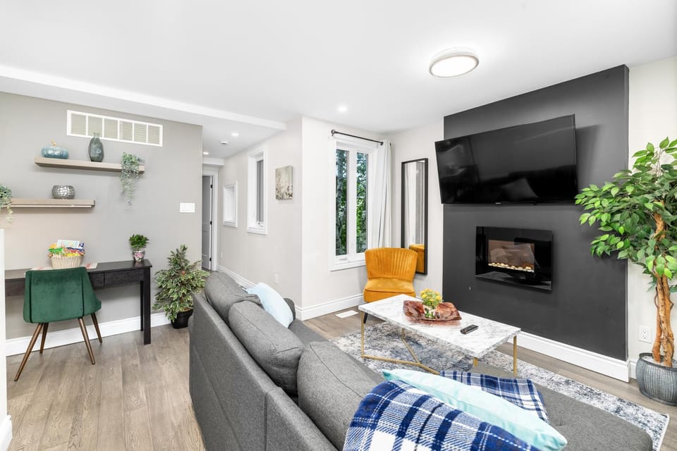 TV and multimedia, Seating area, Evening entertainment