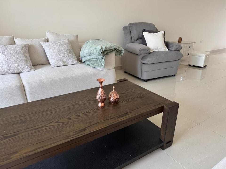Affordable master bedroom hotel apartment Apartment in Dubai