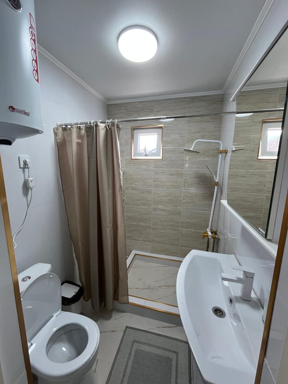 Shower, Toilet, Bathroom