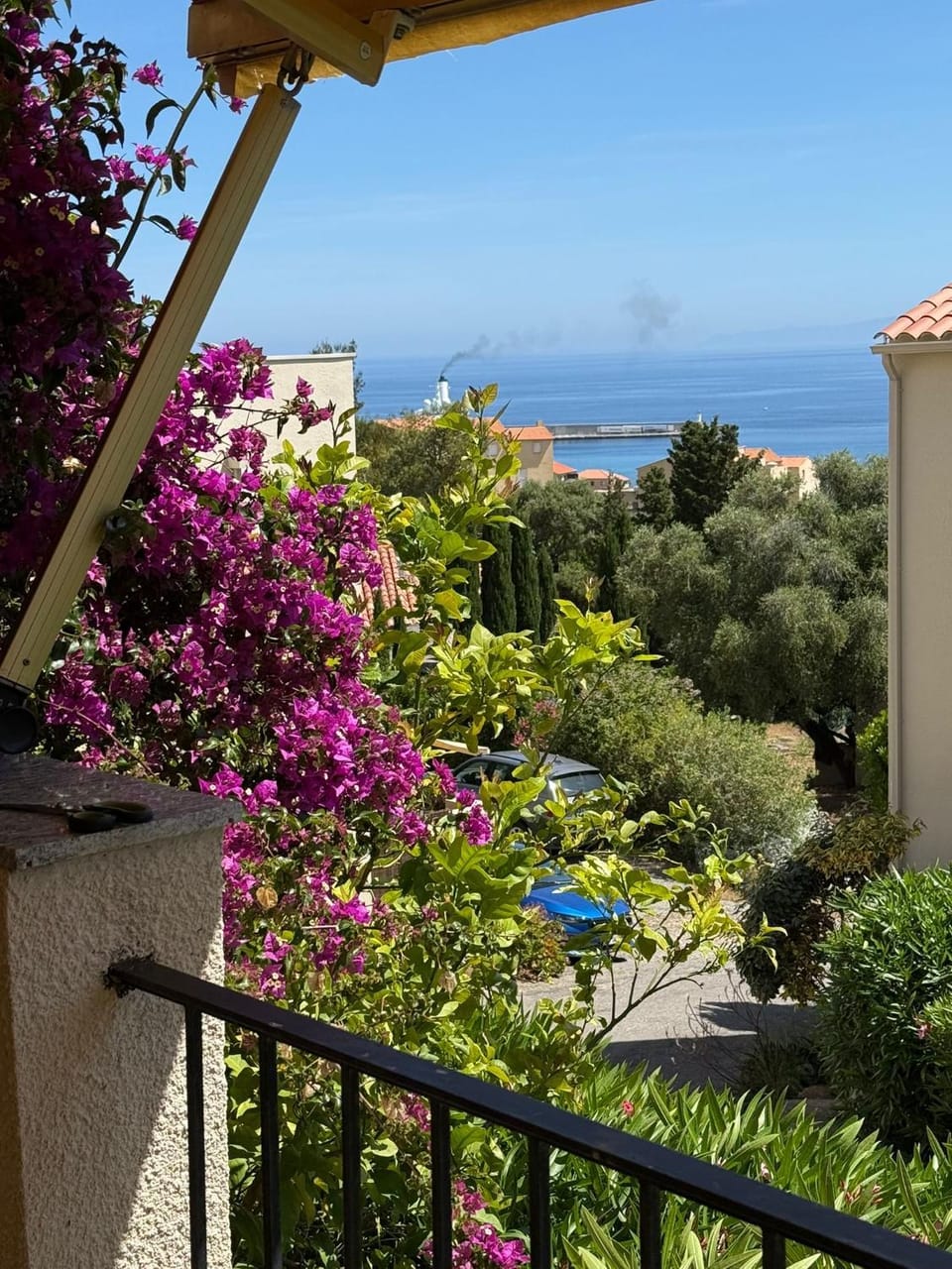 View (from property/room), Balcony/Terrace, Garden view, Sea view