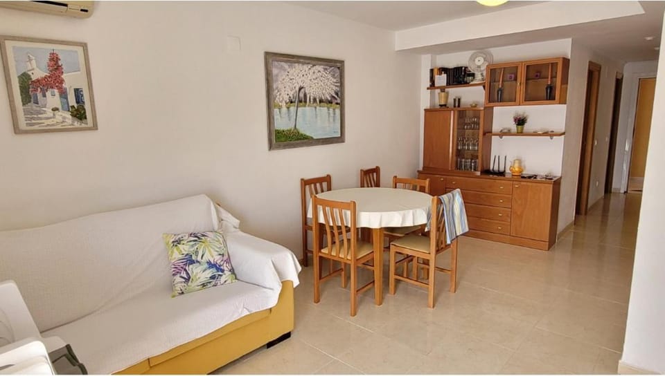 inmo Cosmos Acapulco frontal Apartment in Valencian Community