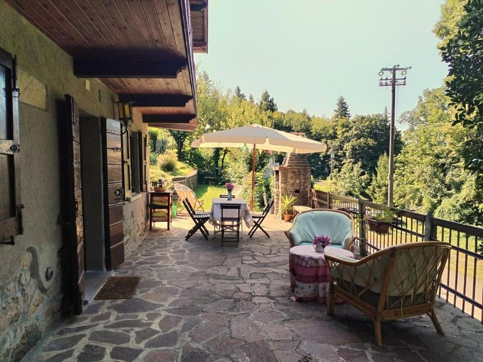 Mountain house with private garden House in Lombardy