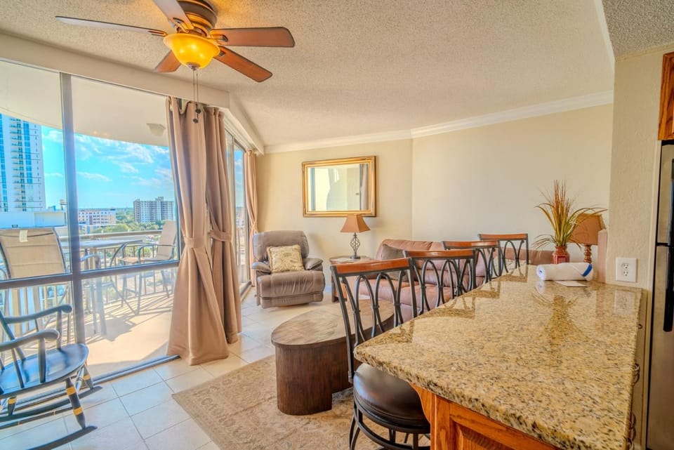 Cozy 1 Bedroom Oceanview Condo! City and Ocean Views! House in Myrtle Beach