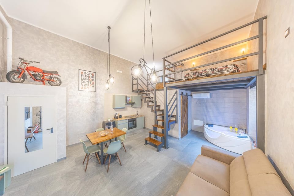 M r Loft apartment esclusivo con vasca idromassaggio Apartment in Lazio