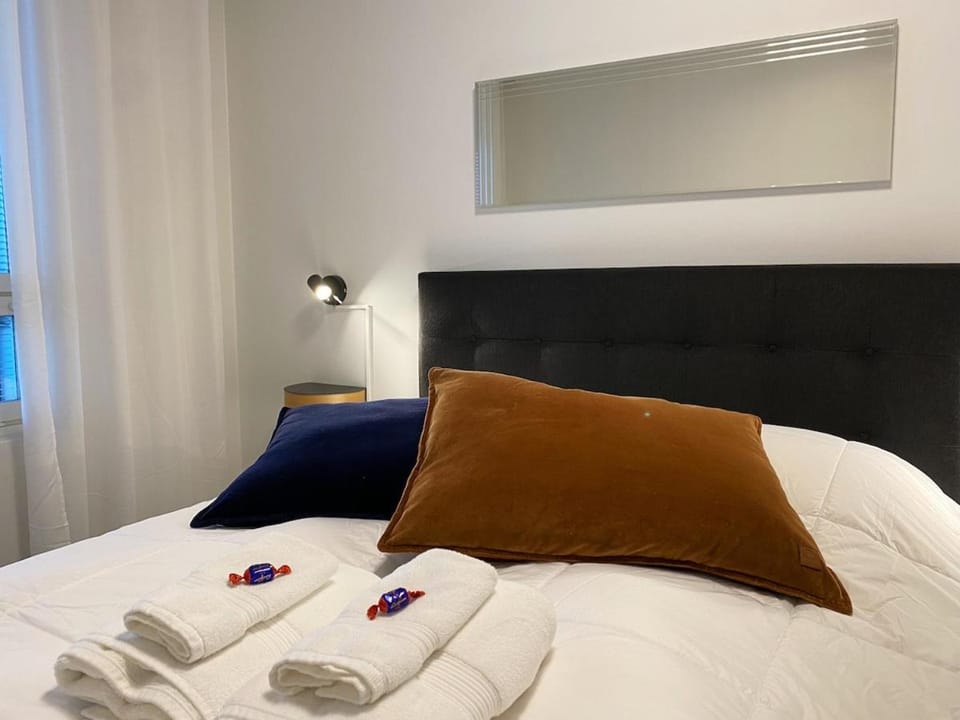 New Sky High LR, 1BR, 1BA, Sauna, GBalcony, 45m2, 12krs Apartment in Finland