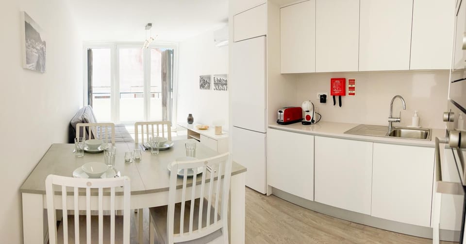 Coffee/tea facilities, Kitchen or kitchenette, Dining area, dishwasher, pet friendly, stove, toaster