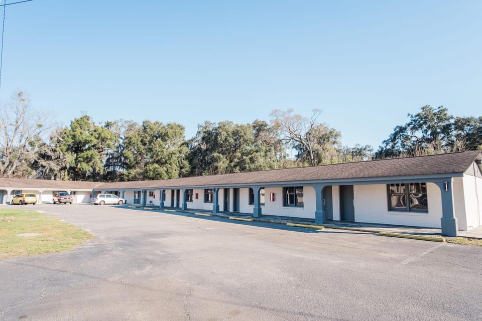 Thunderbird Motel Hotel in Savannah