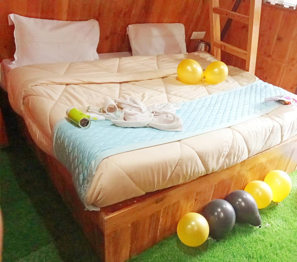 Kaira huts Campground/ 
RV Resort in Manali