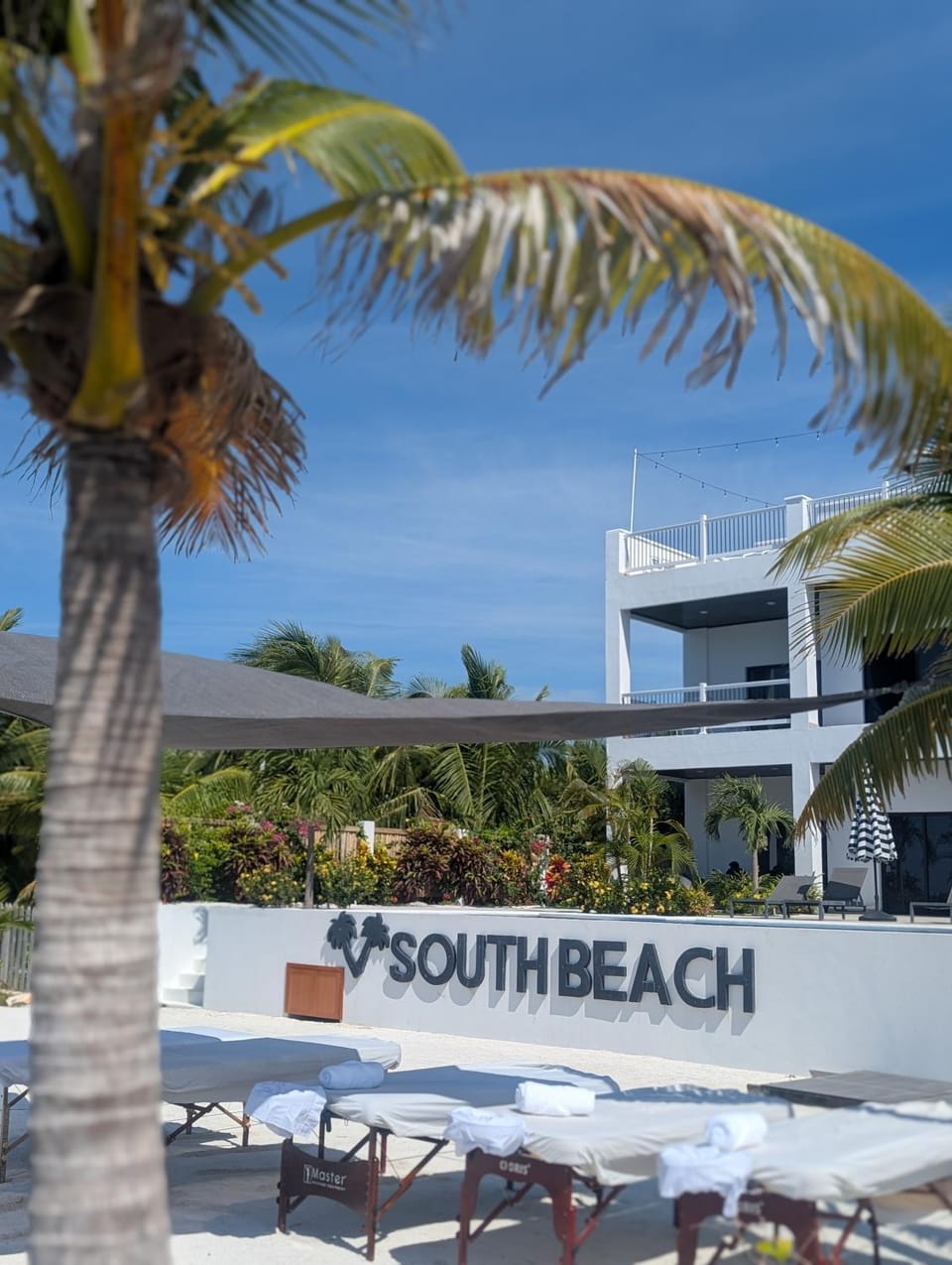 Property building, Natural landscape, Beach
