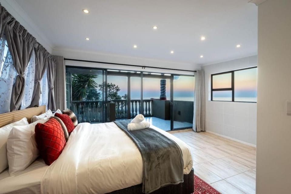 Bed, Natural landscape, Balcony/Terrace, Bedroom