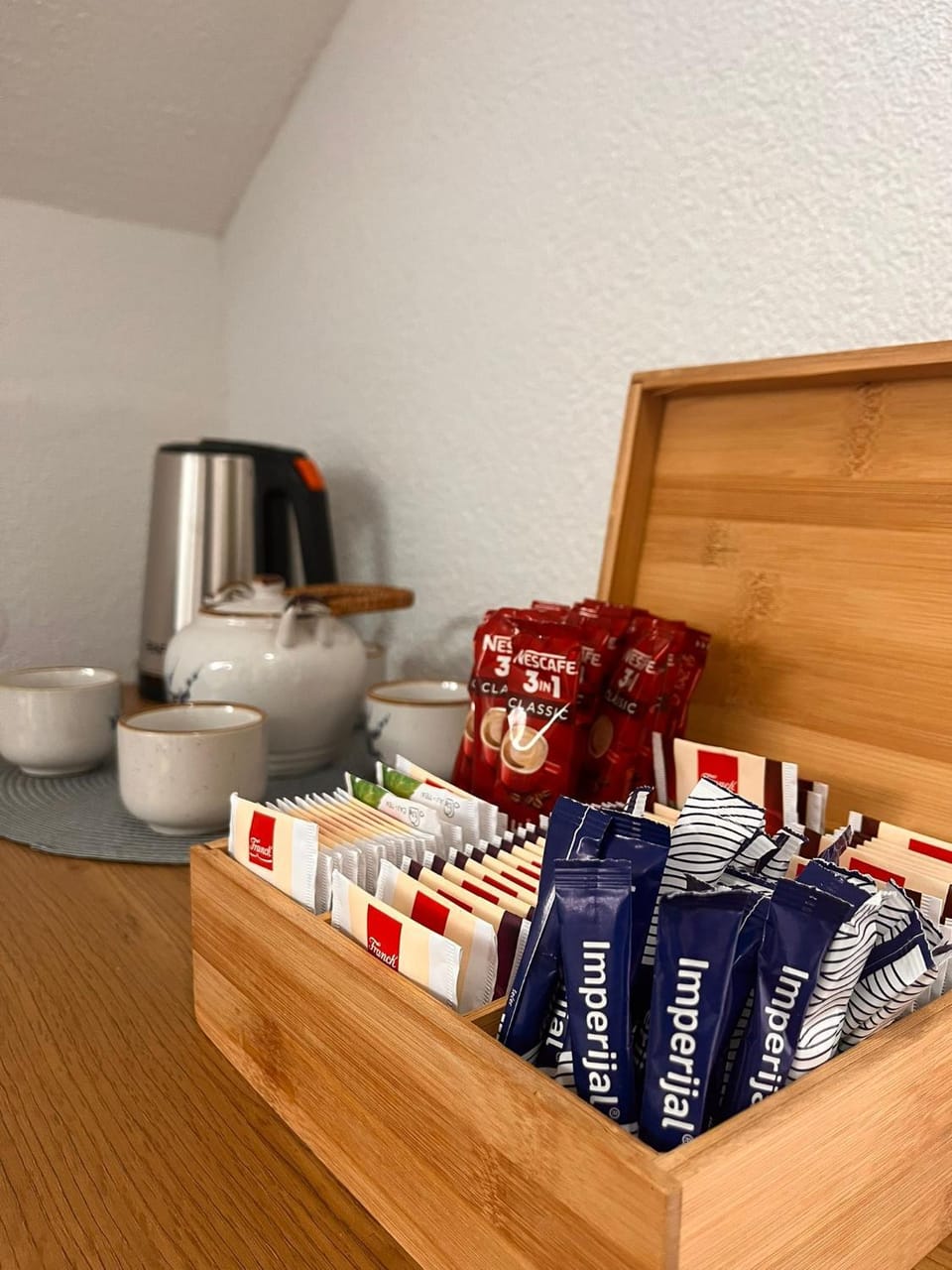 Coffee/tea facilities, Kitchen or kitchenette