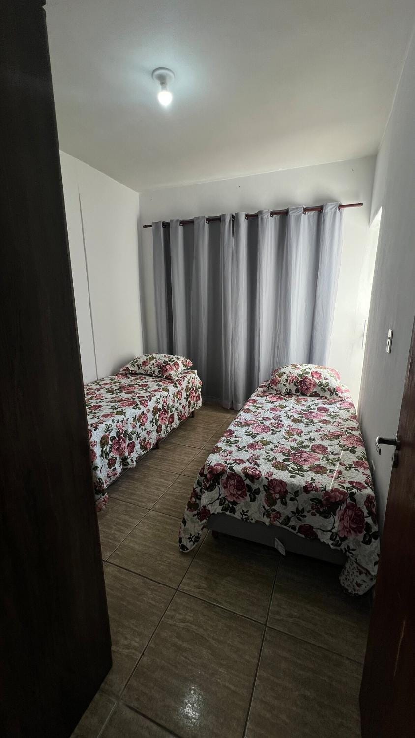 Apt 2 bedrooms 500 mts from the 4-bed bus station Apartment in State of São Paulo