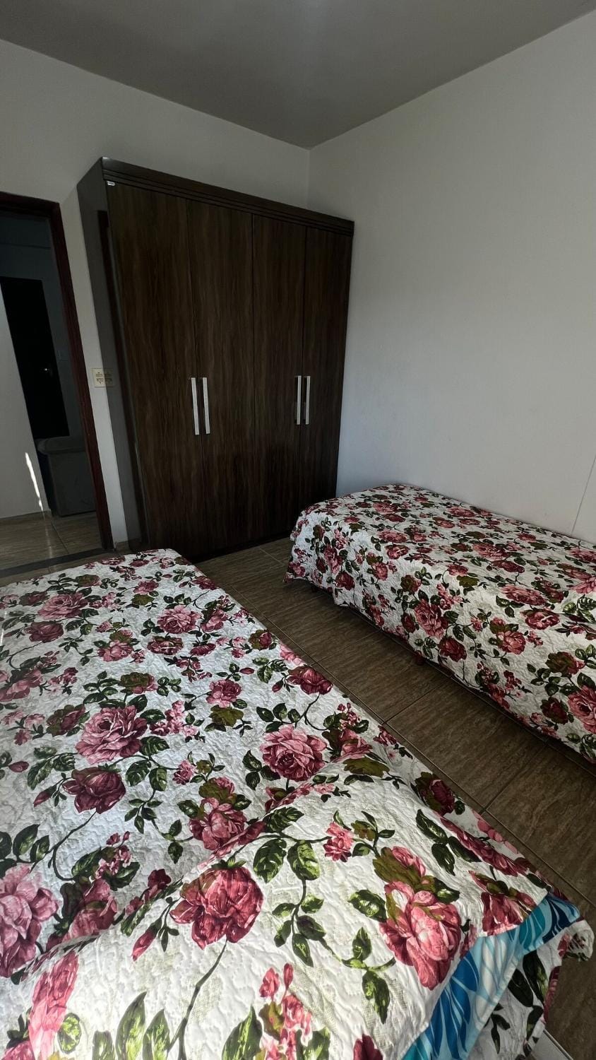 Apt 2 bedrooms 500 mts from the 4-bed bus station Apartment in State of São Paulo