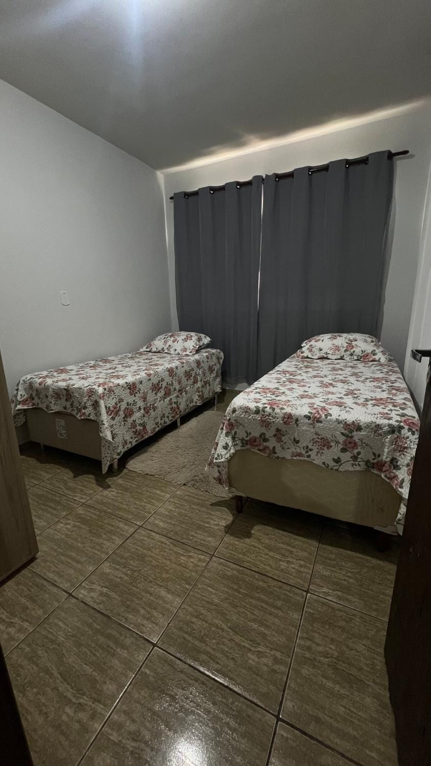 Apt 2 bedrooms 500 mts from the 4-bed bus station Apartment in State of São Paulo