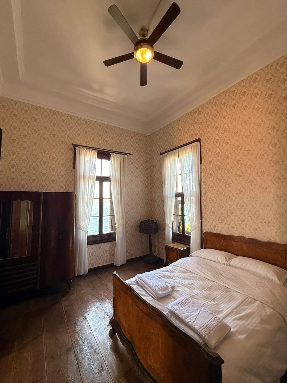 Bed, Bedroom, wardrobe