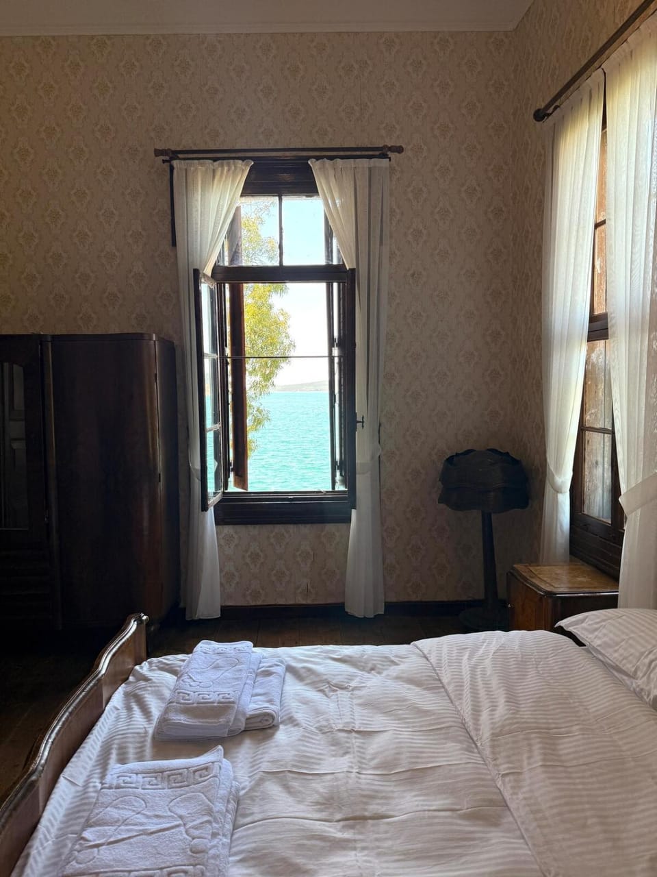 Property building, Bedroom