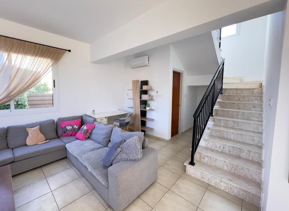 3 bedroom villa with pool 5 minutes to the center of Paphos Villa in Paphos