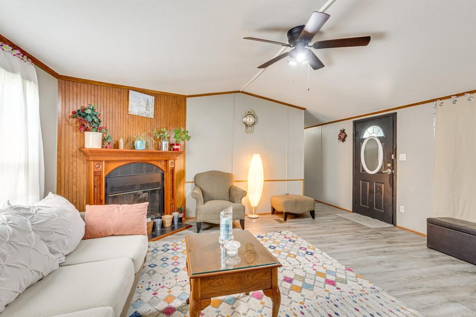 13 Mi to OKC: Edmond Home w/ Playground Access! House in Edmond