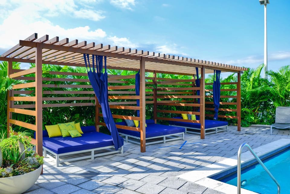 Garden, Pool view, Swimming pool, sunbed