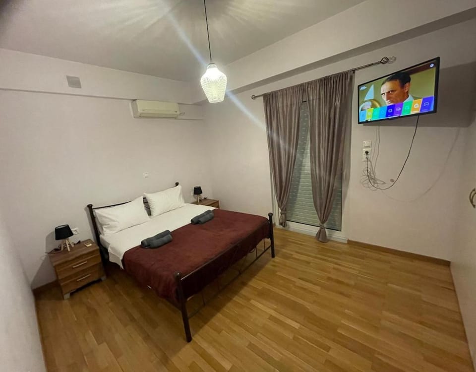 Iris Central Home Apartment in Messenia