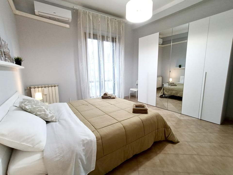 Bed, Photo of the whole room, Bedroom, towels, wardrobe, air conditioner