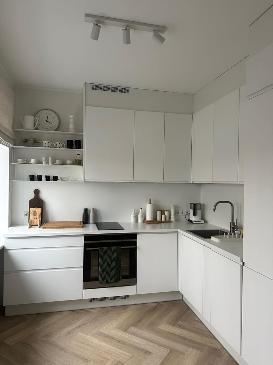 Coffee/tea facilities, Kitchen or kitchenette, dishwasher