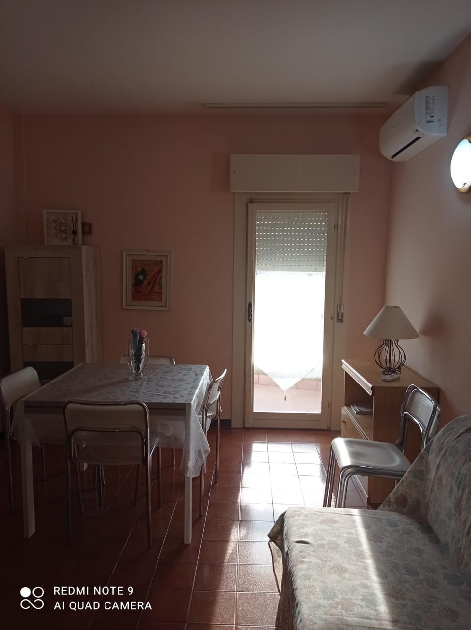 Dining area, pet friendly