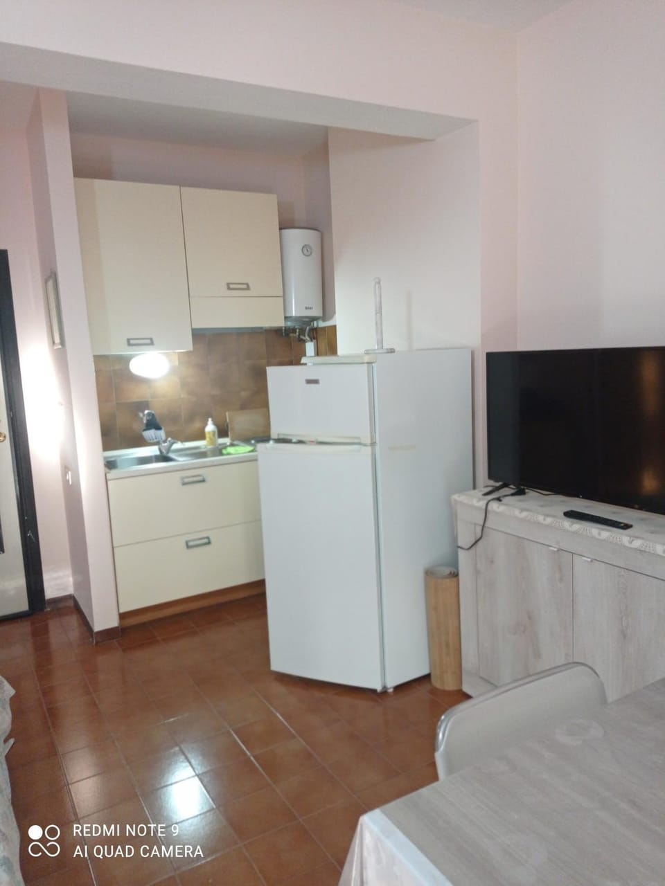 Kitchen or kitchenette, pet friendly, stove