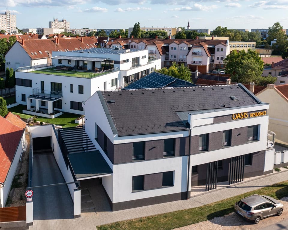 Property building, Neighbourhood, Street view