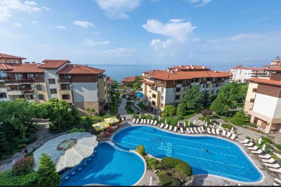 Day, Bird's eye view, Pool view, Sea view, Swimming pool, sunbed