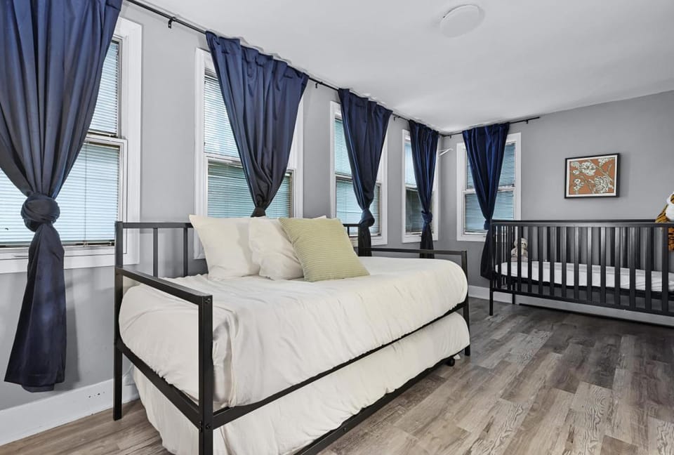 Spacious Modern 5BR Home Near Downtown St Louis House in Tower Grove South