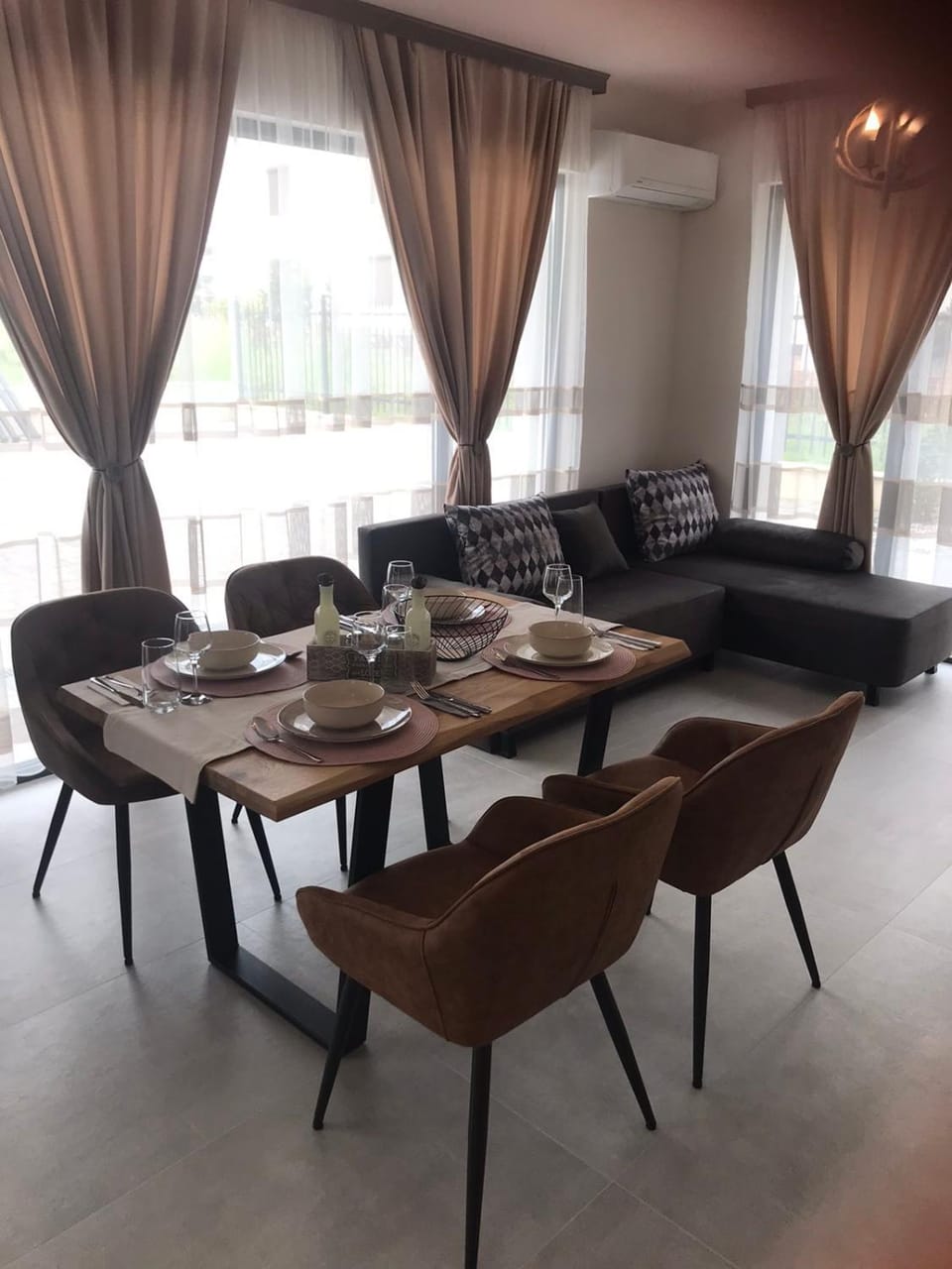 Living room, Seating area, Dining area