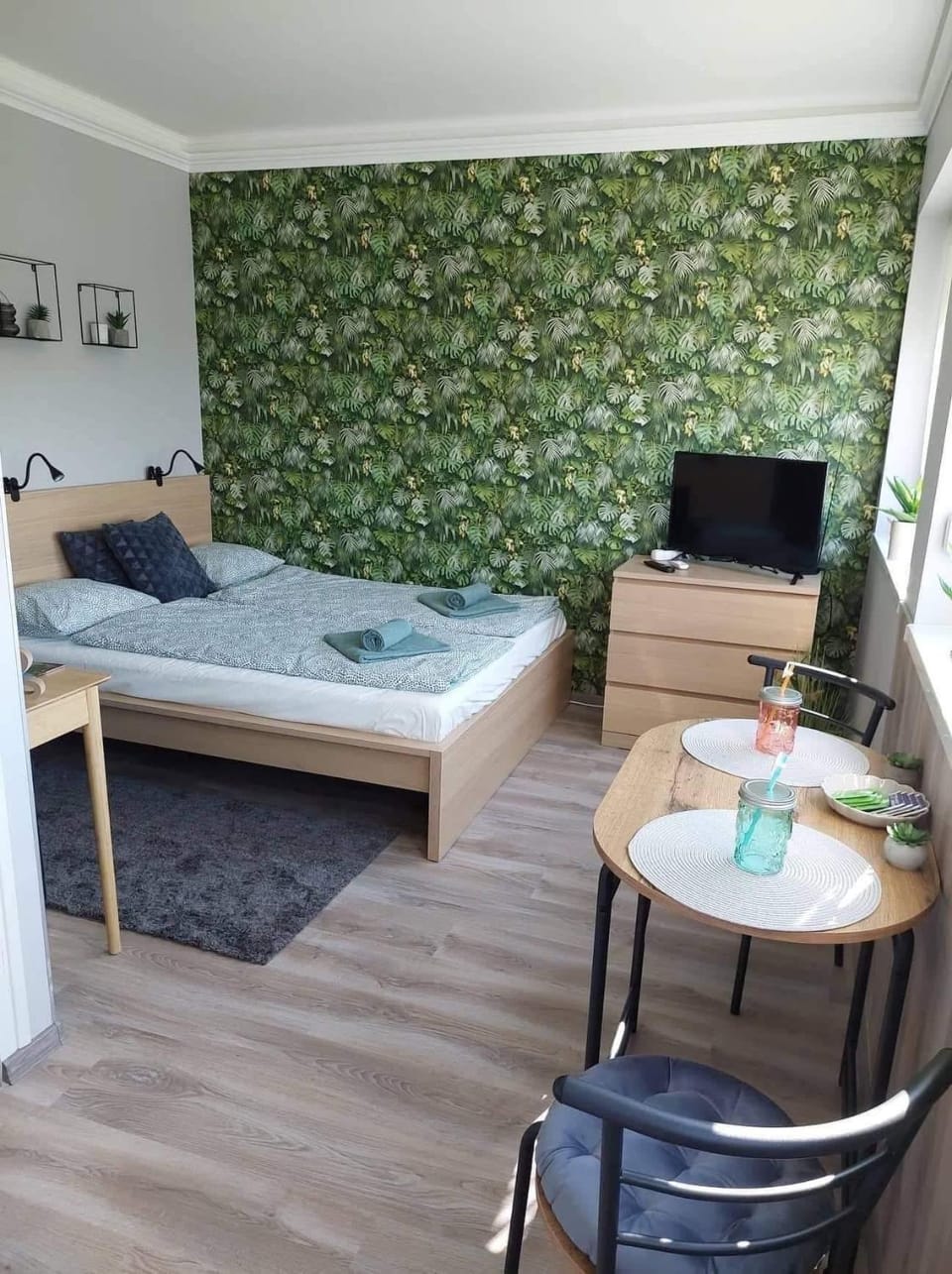 Photo of the whole room
