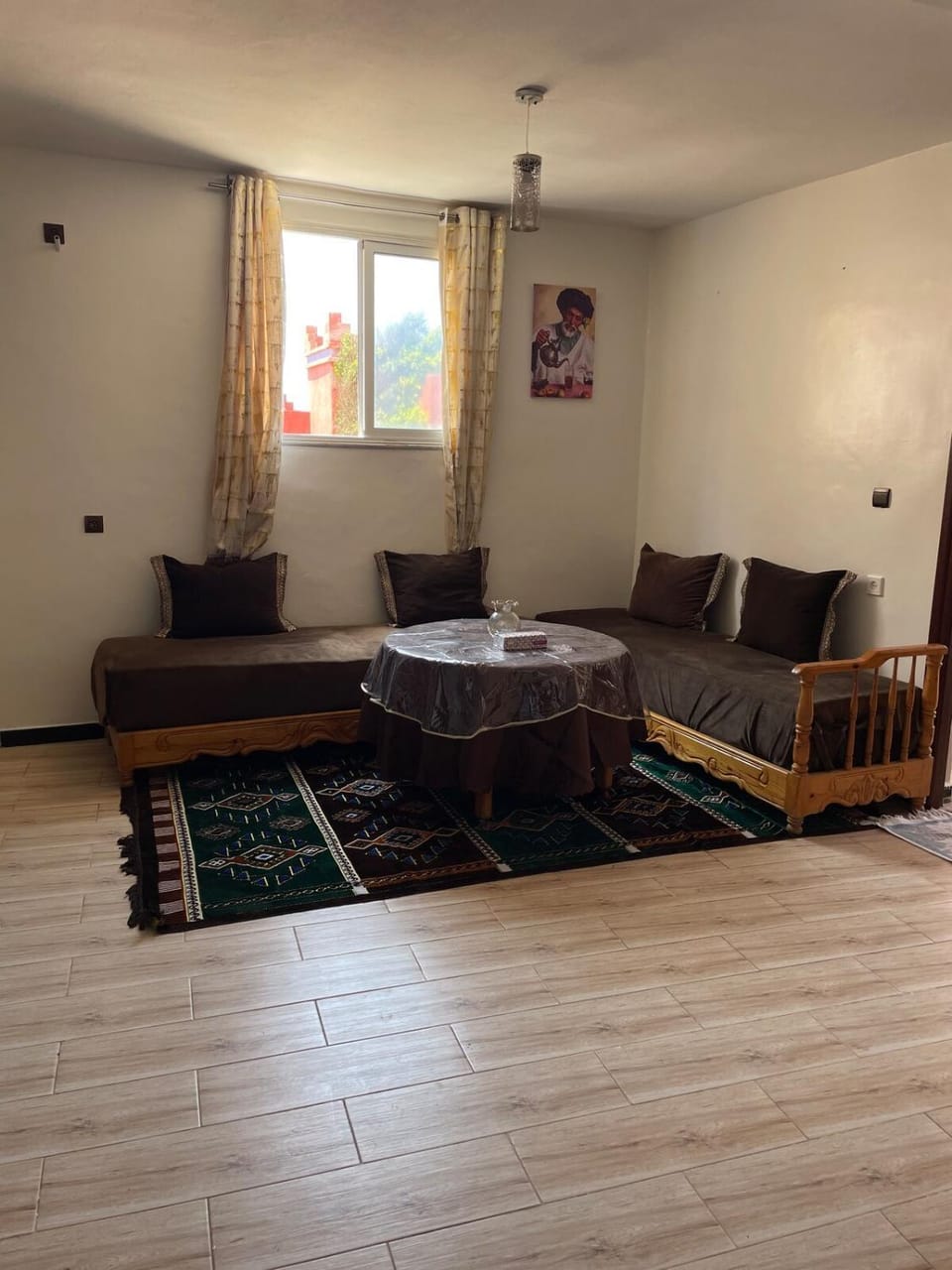 Living room, Seating area, Dining area