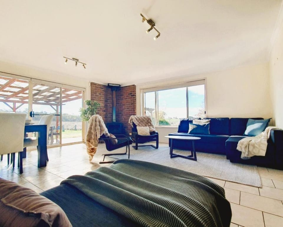 Alpine Vista Large Family Holiday Home House in Berridale