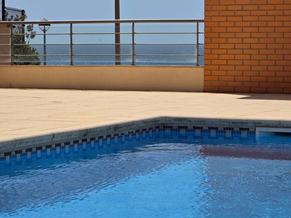 Alojamento da Praia da Areia Branca Apartment in Lisbon District
