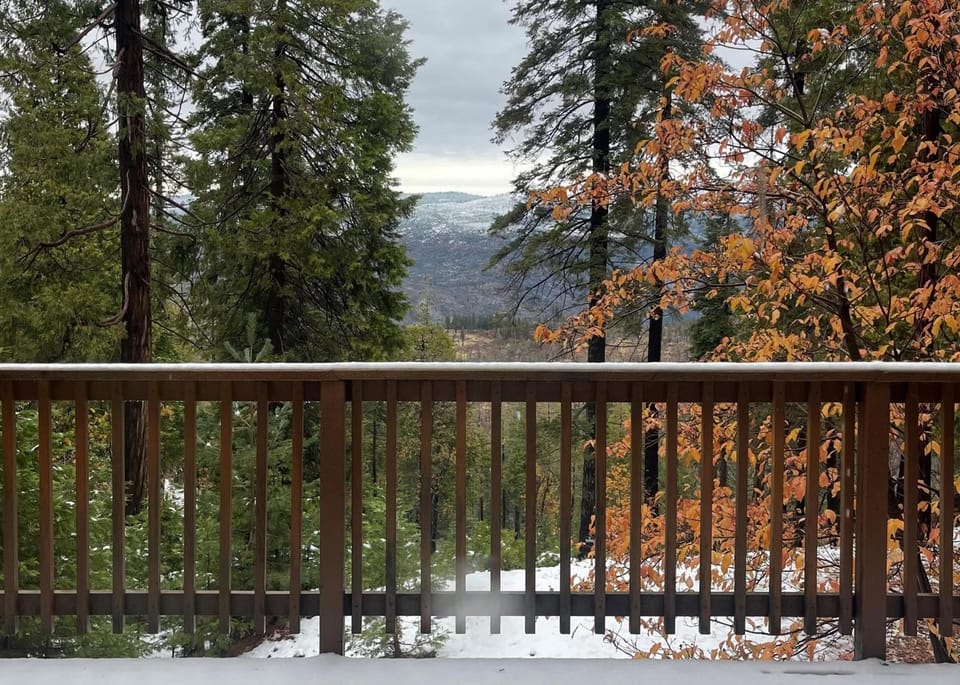 Yosemite Quail - Nestled in with a View House in Tuolumne County
