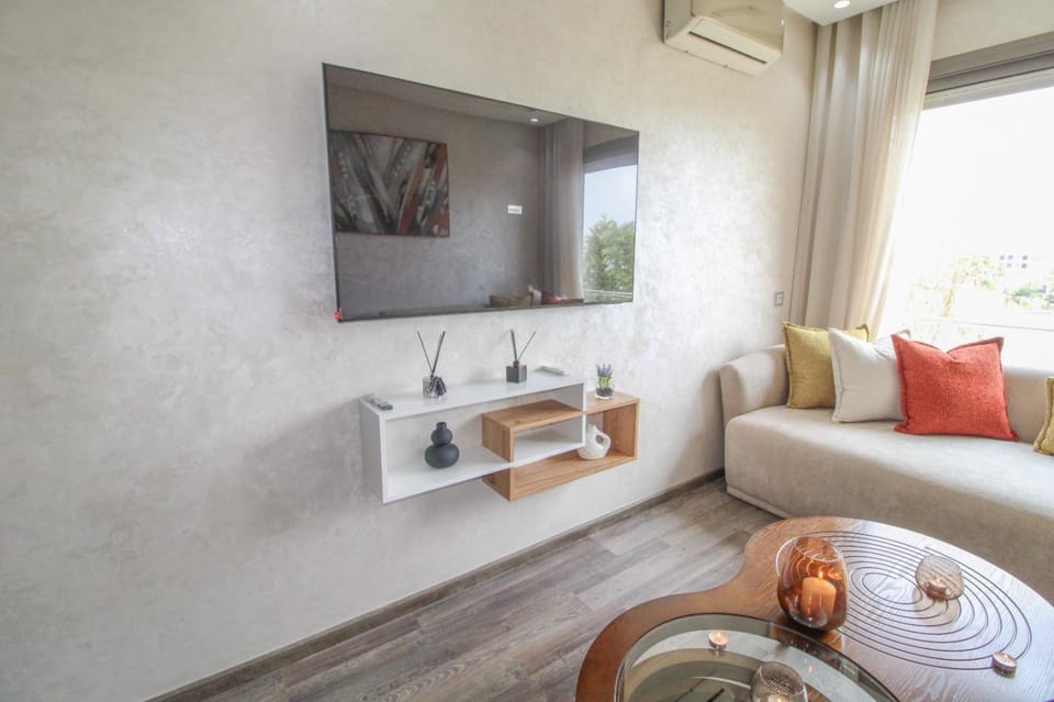 Riviera Escape - Appart Neuf Climatisé avec Balcon à Maarif Anfa Apartment in Casablanca