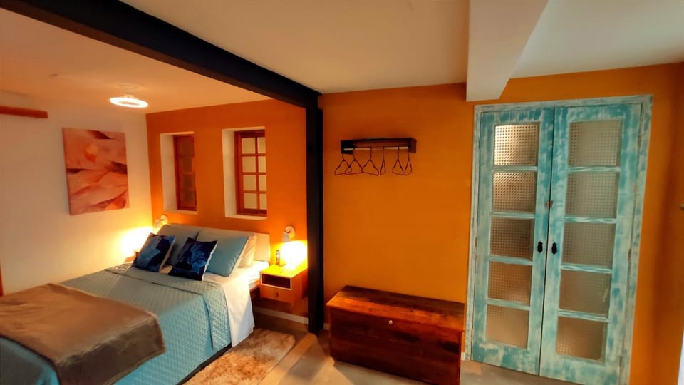 Bed, Photo of the whole room, wardrobe