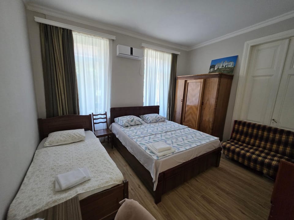 Stylish Stay in Historic Old Tbilisi-Walk Everywhere Bed and Breakfast in Tbilisi, Georgia