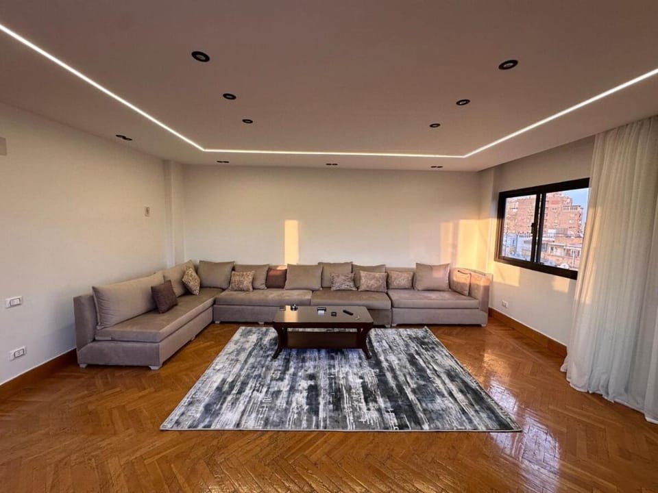 شقه 3 غرف في الزمالك فيو مفتوح Apartment in Cairo