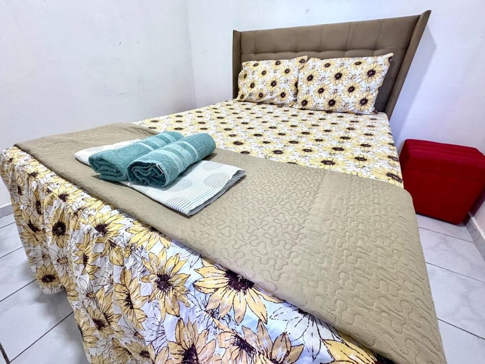 APT-2S Grande para 4 pessoas com Ar-condicionado e Garagem a 1 min da rodoviária de Petrolina Apartment in Petrolina