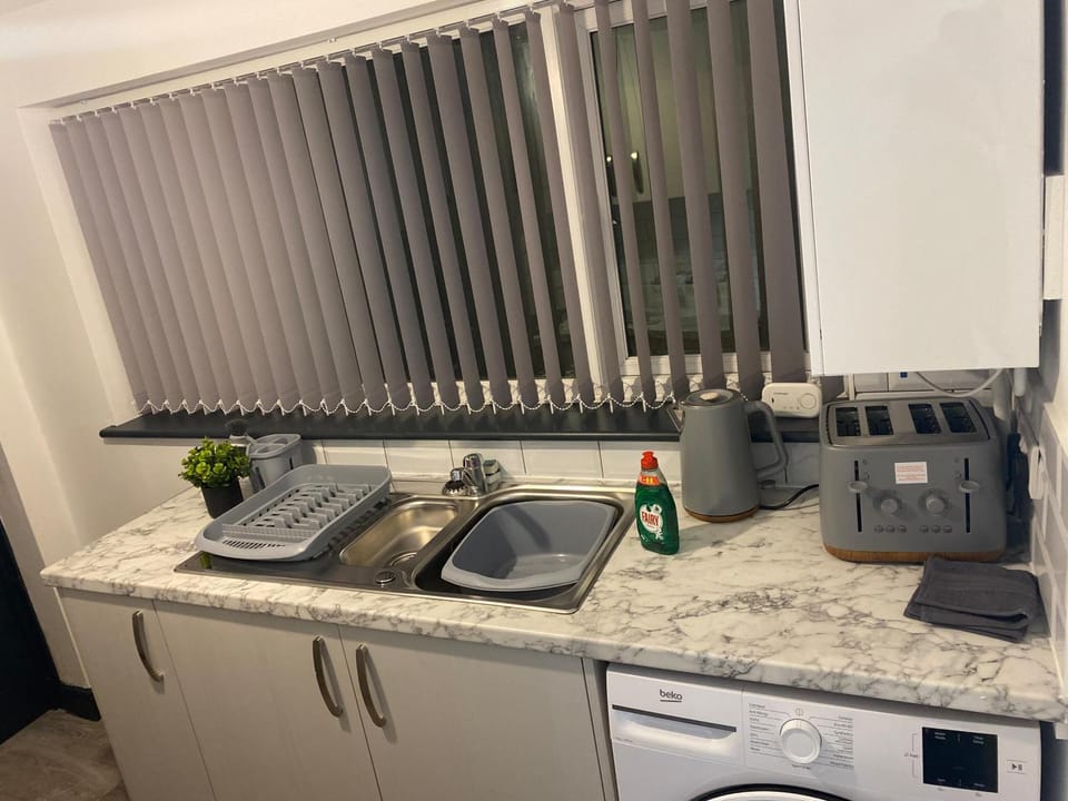 Houghton Guest House 1 Bed and Breakfast in Stoke-on-Trent