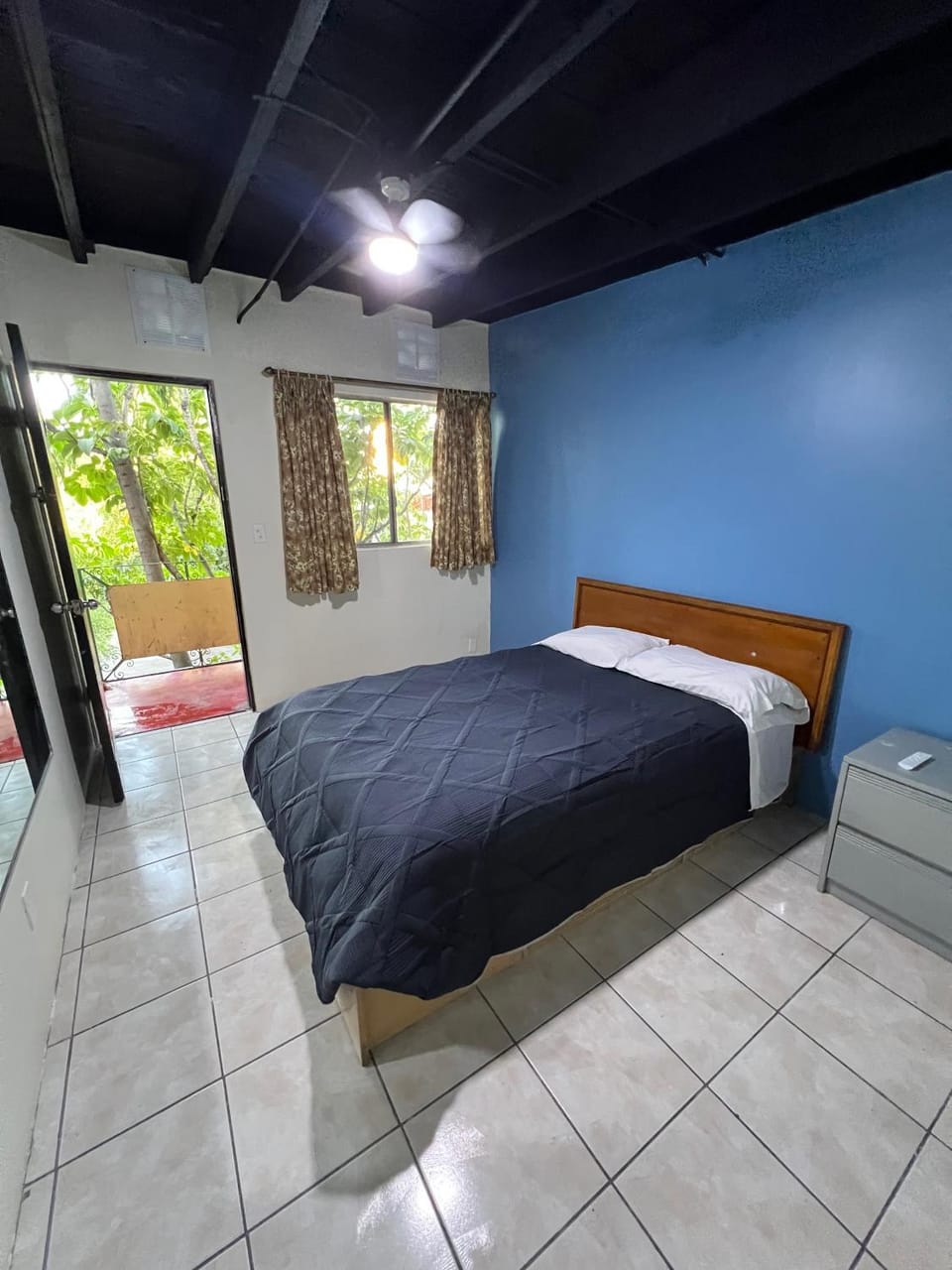 Bed, Photo of the whole room