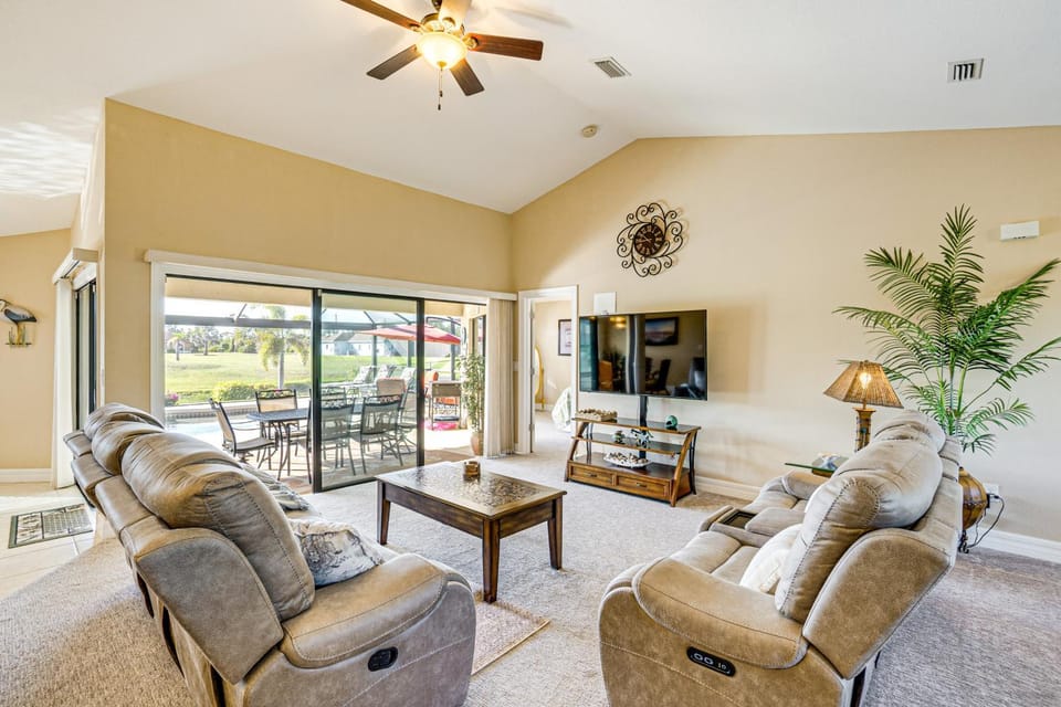 Near Golf & Beaches: Luxe Home in Rotonda West! House in Rotonda West