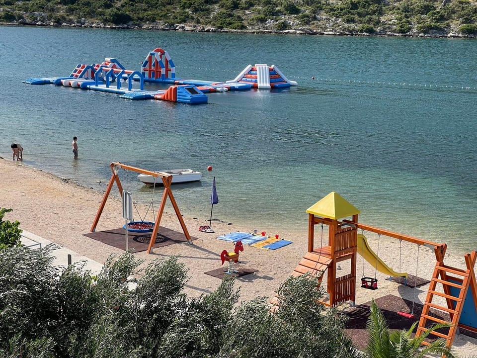 Day, People, Activities, Children play ground, Other, Beach, group of guests
